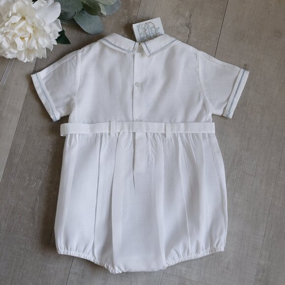 Feltman Brothers Boy's Heirloom White Romper Creeper RARE DESIGN Race Car NWT - Picture 3 of 4